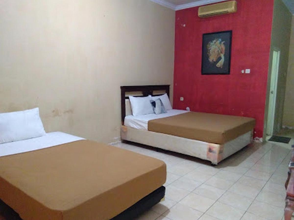 Hotel Nirwana Situbondo Redpartner Banyuanget Экстерьер фото